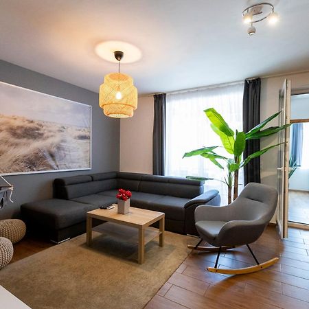 Park Apartman Sarrod Exterior foto